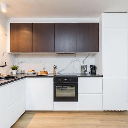 Superapart Jana Pawla Ii, Apt 302 Cozy Urban Retreat, Perfect For Couples Warsaw Exterior photo