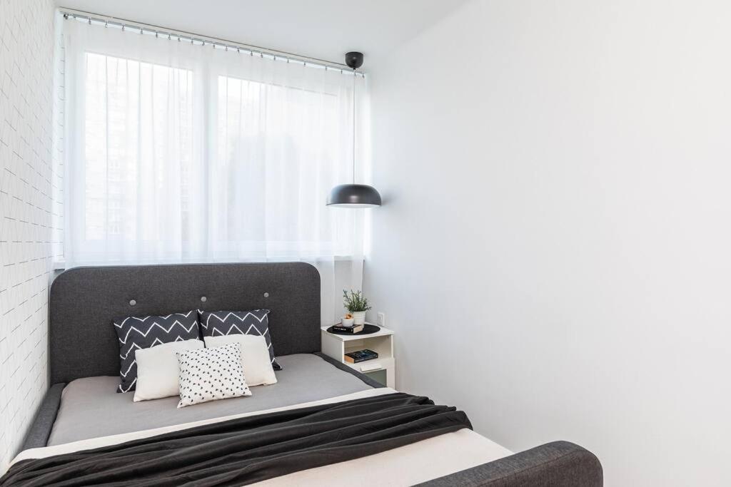 Superapart Jana Pawla Ii, Apt 302 Cozy Urban Retreat, Perfect For Couples Warsaw Exterior photo