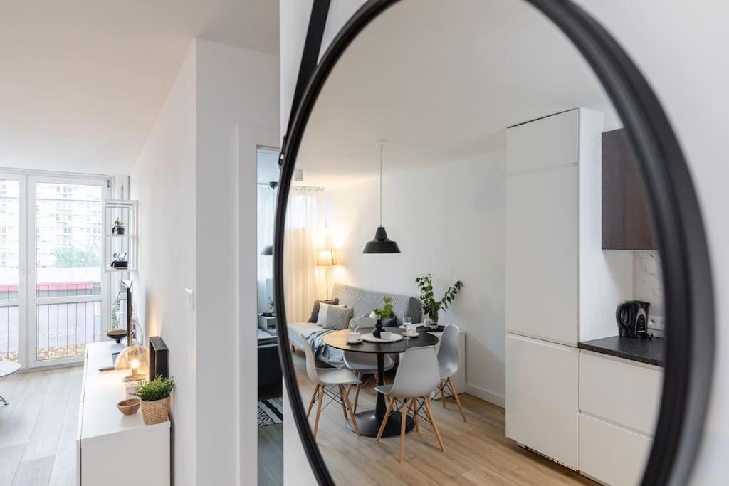Superapart Jana Pawla Ii, Apt 302 Cozy Urban Retreat, Perfect For Couples Warsaw Exterior photo